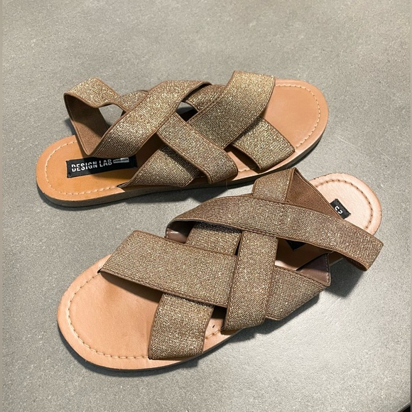 Design Lab Bronze Lazzy sandals strappy gold glitter flats size 8.5 - Picture 1 of 8